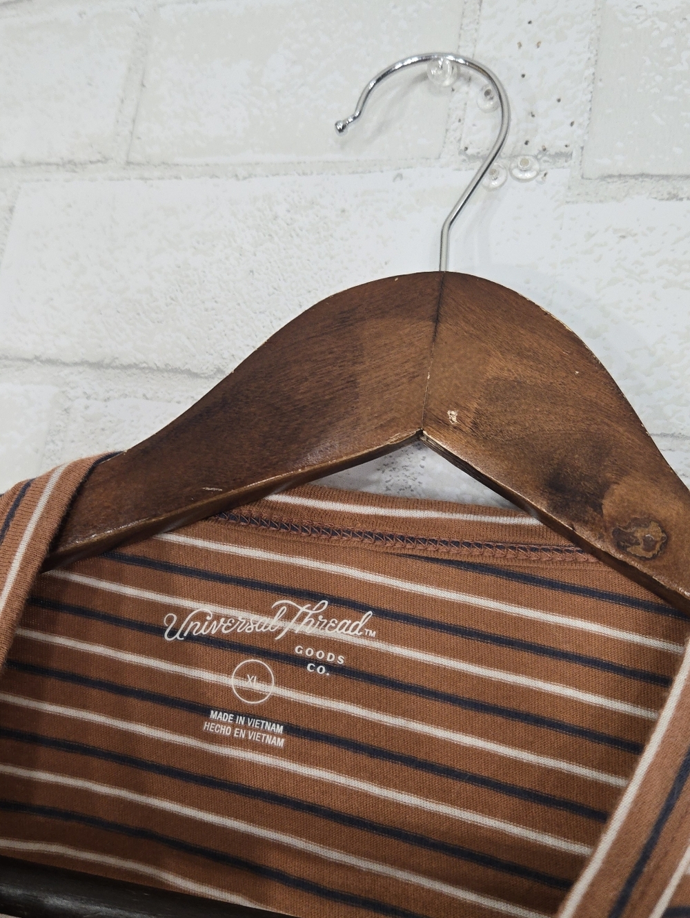 Universal Thread stripe tee - Picture 6 of 11